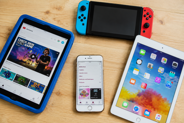 Umgang mit Digitalen Medien Umgang mit Digitalen Medien